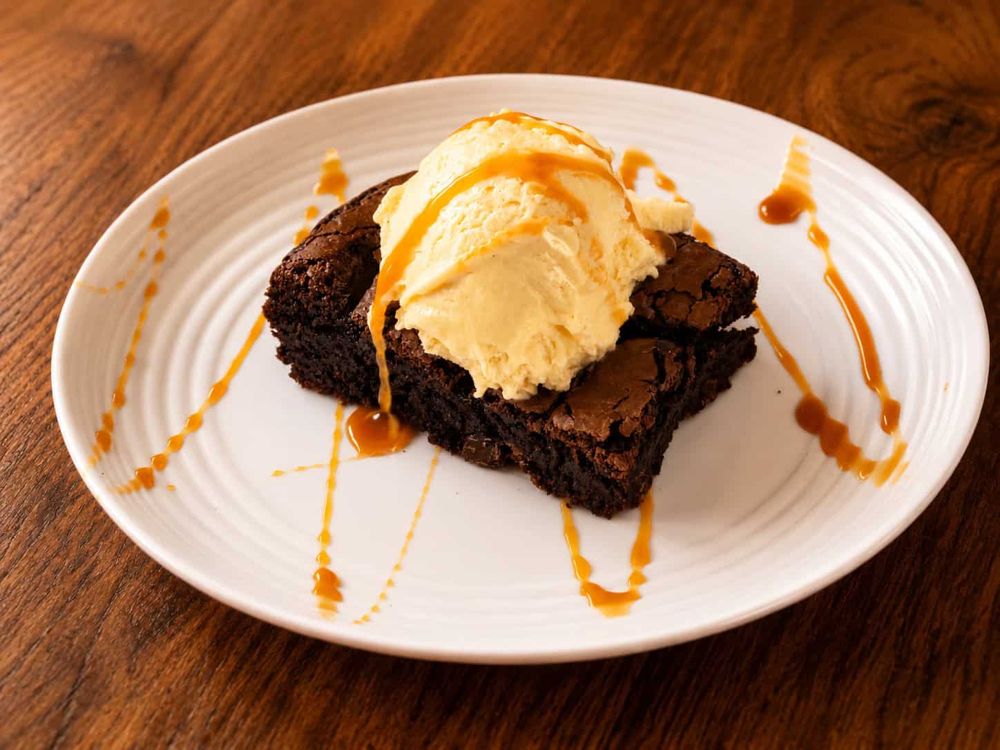 Brownie con helado